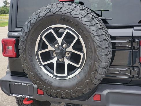 Used 2026 Jeep Wrangler Unlimited Rubicon AWD/4WD image 28