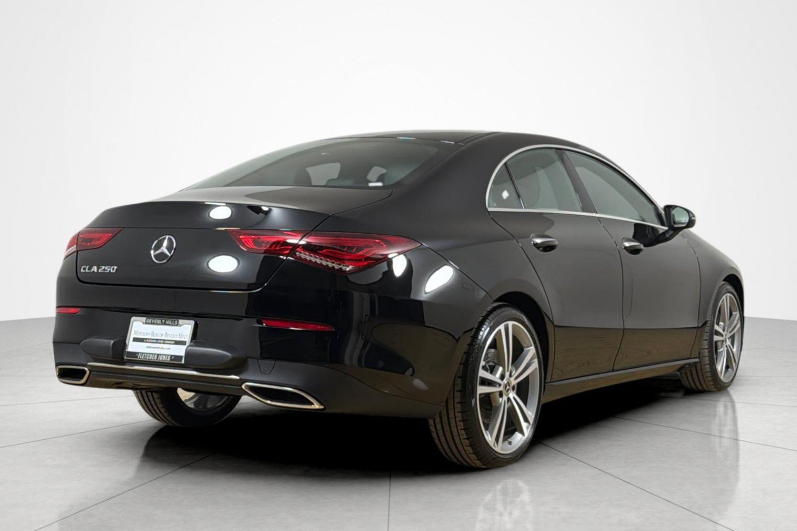 Used 2022 Mercedes-Benz CLA 250 image 5
