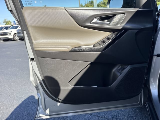 Used 2025 Chevrolet Equinox LT w/ Convenience Package II FWD image 35