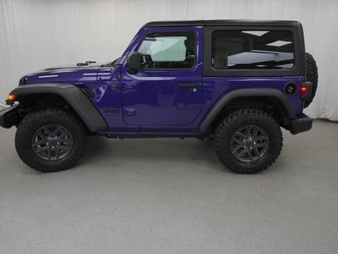 Certified 2026 Jeep Wrangler Sport w/ Convenience Group AWD/4WD image 15