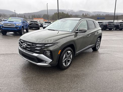 Certified 2025 Hyundai Tucson SEL image 8