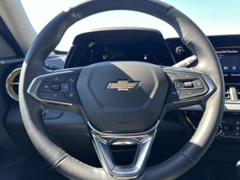 Certified 2024 Chevrolet Trax LT w/ Driver Confidence Package FWD image 19