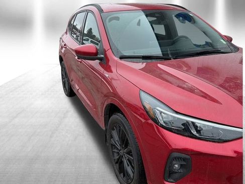 Used 2025 Ford Escape ST-Line Elite image 3