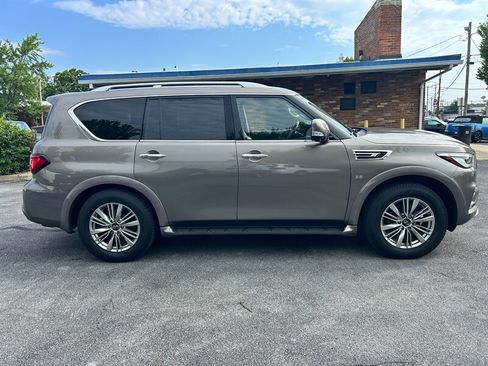 Used 2018 INFINITI QX80 4WD w/ Driver Assistance Package image 2