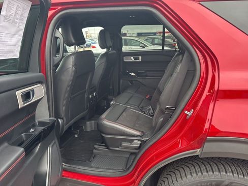 Used 2023 Ford Explorer ST-Line AWD/4WD image 27