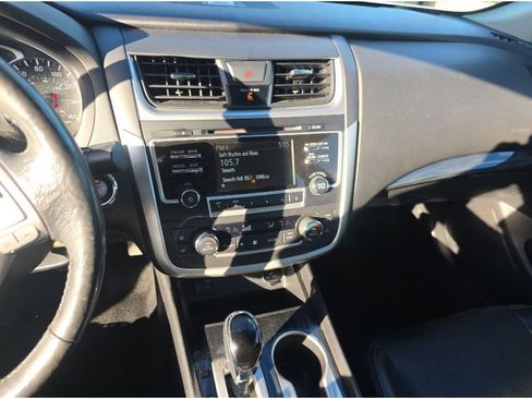 Used 2017 Nissan Altima 2.5 SL image 24