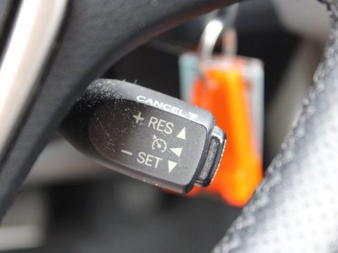 Used 2015 Toyota RAV4 LE image 25