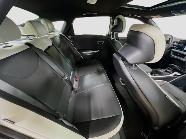 New 2025 Kia K4 GT-Line w/ GT-Line Premium Package FWD image 29