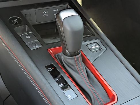 New 2026 Nissan Kicks SR FWD image 18