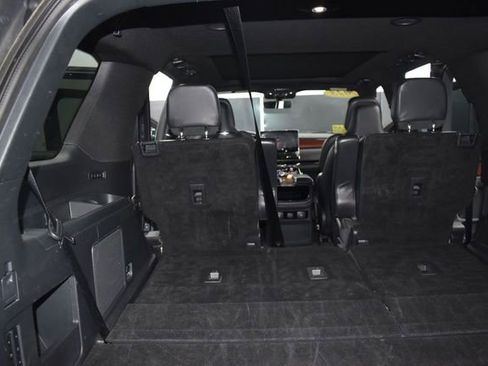 Used 2023 Lincoln Navigator Reserve AWD/4WD image 23