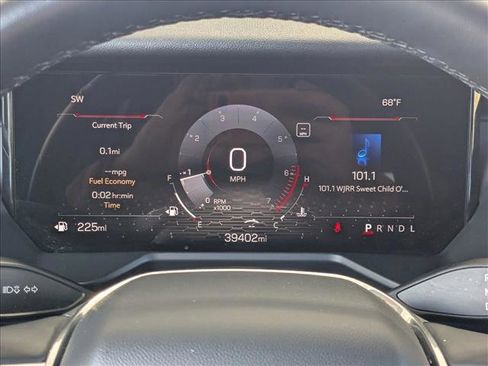 Used 2024 GMC Acadia Elevation image 11