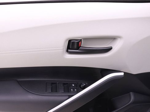 New 2026 Toyota Corolla Cross L image 8