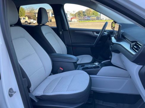 Used 2024 Ford Escape Active w/ Tech Pack #2 image 37