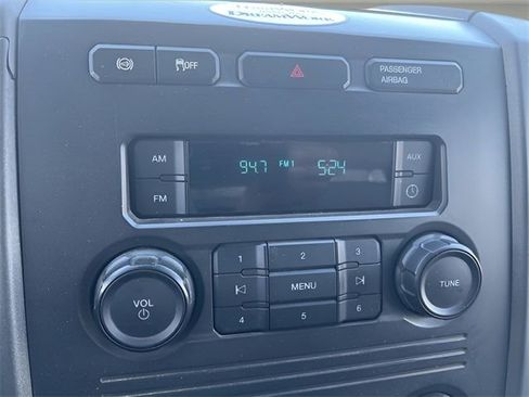 Used 2017 Ford F550 2WD Regular Cab Super Duty image 19