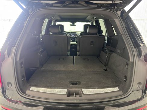 Used 2020 Cadillac XT6 Premium Luxury FWD image 14