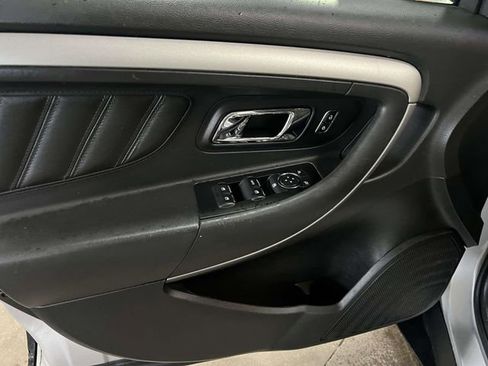 Used 2013 Ford Taurus SEL image 15