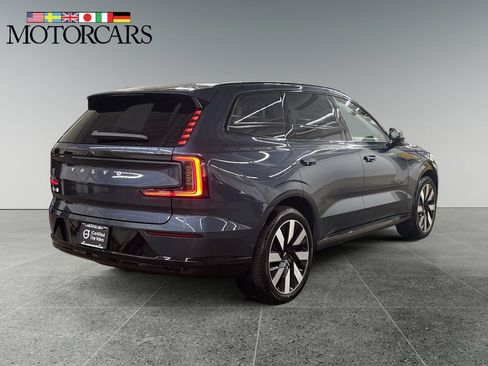 Certified 2025 Volvo EX90 Ultra AWD/4WD image 3