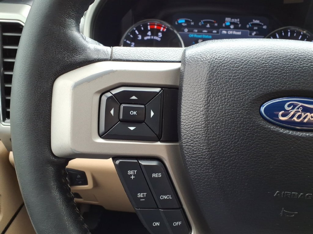 Used 2019 Ford F350 Lariat w/ Chrome Package RWD image 34
