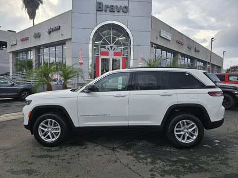 New 2025 Jeep Grand Cherokee Laredo X image 4