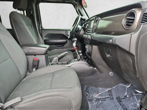 Used 2020 Jeep Gladiator Sport w/ Quick Order Package 23S AWD/4WD image 19