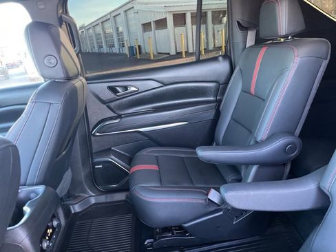 Used 2024 Chevrolet Traverse RS w/ LPO, Floor Liner Package image 14