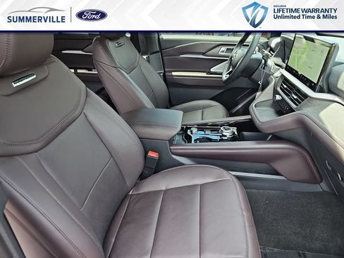New 2026 Ford Explorer Platinum RWD image 12