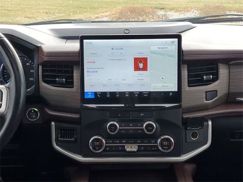 Certified 2023 Ford Expedition Limited image 27