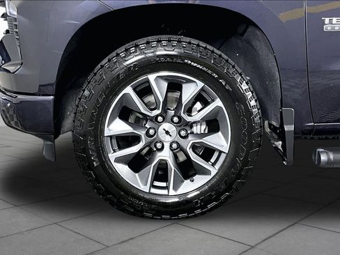 Used 2024 Chevrolet Silverado 1500 RST w/ Convenience Package II AWD/4WD image 10