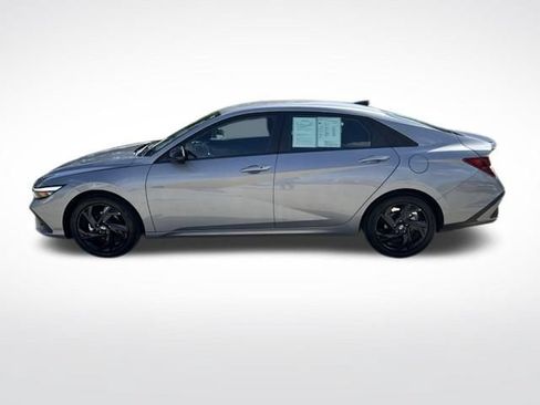 Used 2026 Hyundai Elantra Sport w/ Cargo Package FWD image 6