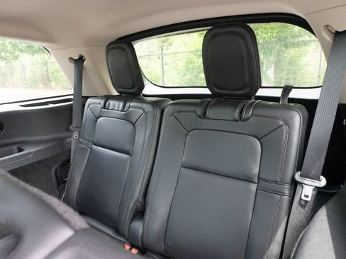 Used 2023 Lincoln Aviator Reserve RWD image 19
