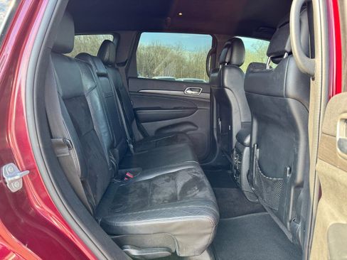 Used 2017 Jeep Grand Cherokee Altitude image 18