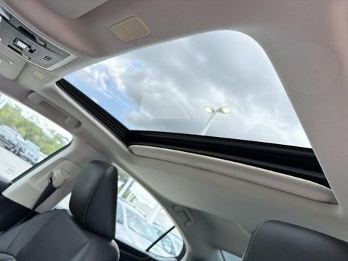 Used 2019 Lexus ES 350 w/ Premium Package FWD image 32