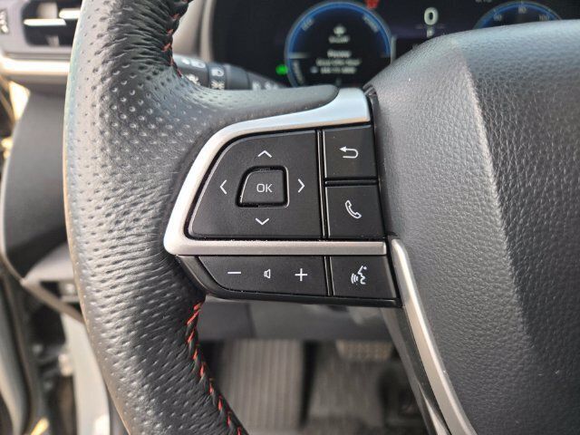 Used 2025 Toyota Sienna XSE w/ XSE Plus Package AWD/4WD image 22