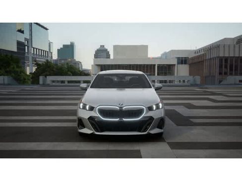 New 2026 BMW 530i w/ M Sport Package image 3