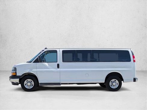Used 2023 Chevrolet Express 3500 LT w/ LT Preferred Equipment Group RWD image 9