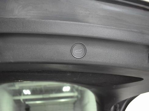 Used 2023 Tesla Model Y Long Range image 32