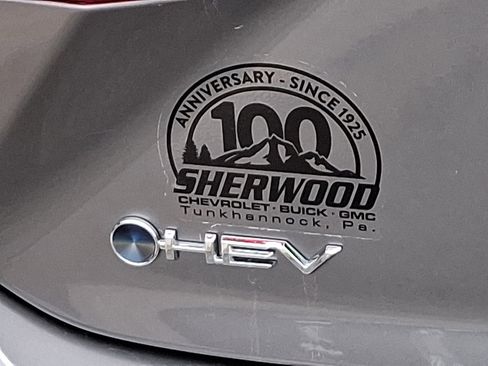 Used 2025 Toyota Camry SE image 30