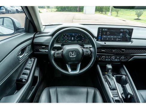 Used 2024 Honda Accord Touring image 22