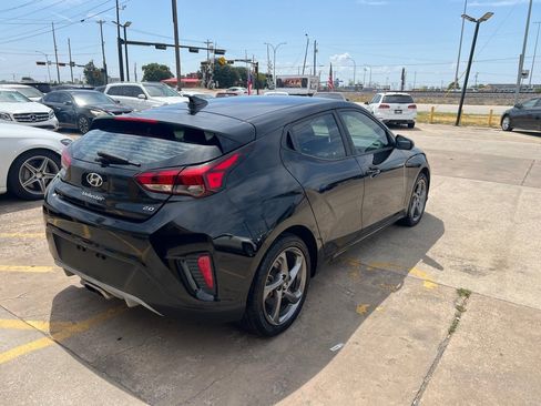 Used 2019 Hyundai Veloster 2.0 FWD image 5
