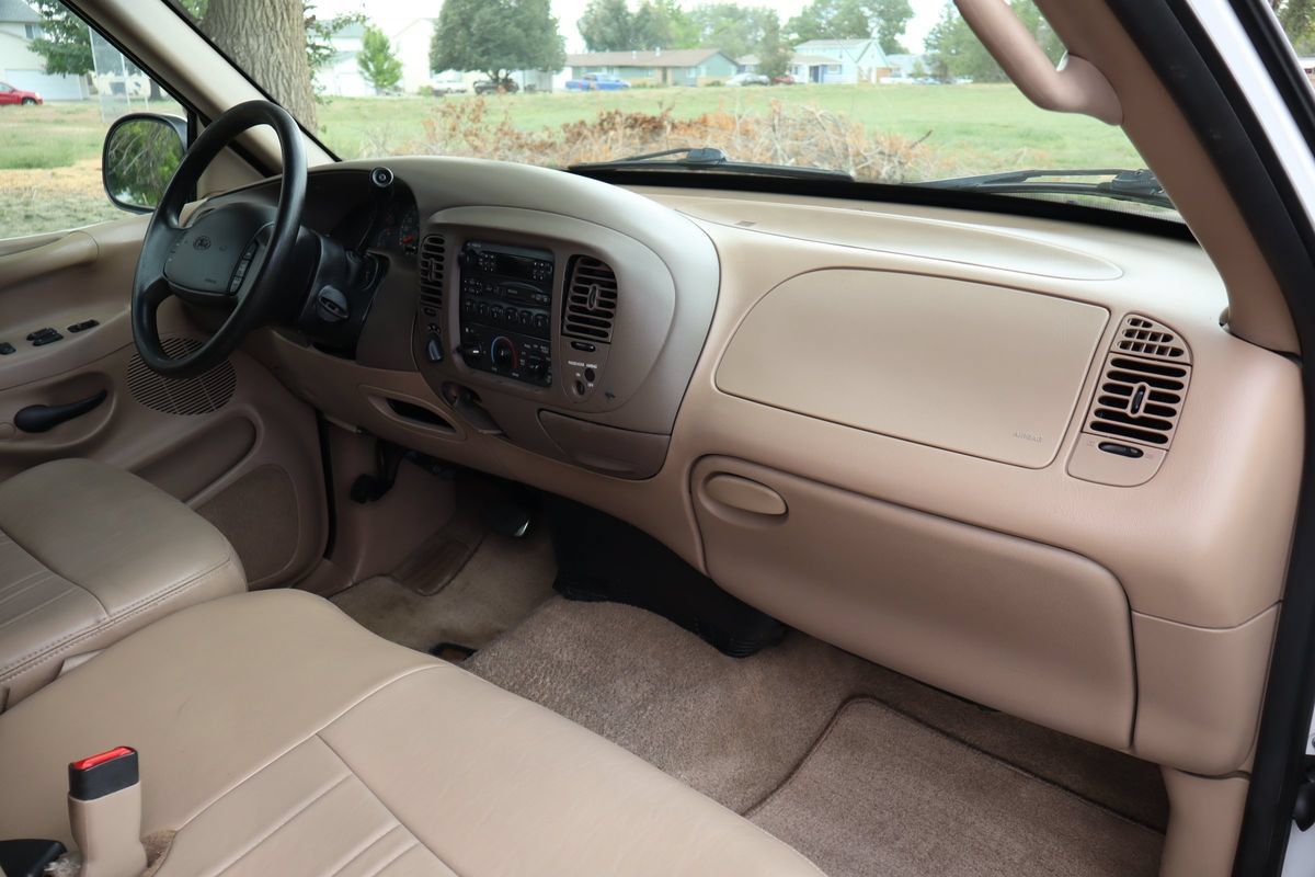 Used 1997 Ford F150 Lariat AWD/4WD image 17