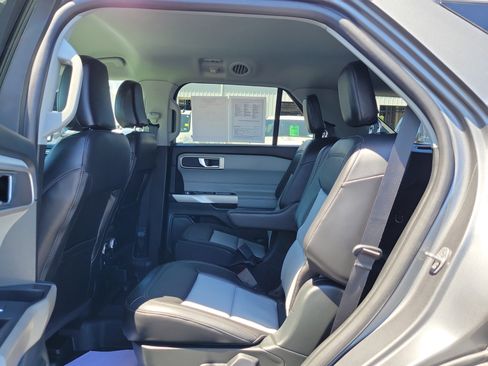 Certified 2023 Ford Explorer XLT w/ Equipment Group 202A image 14