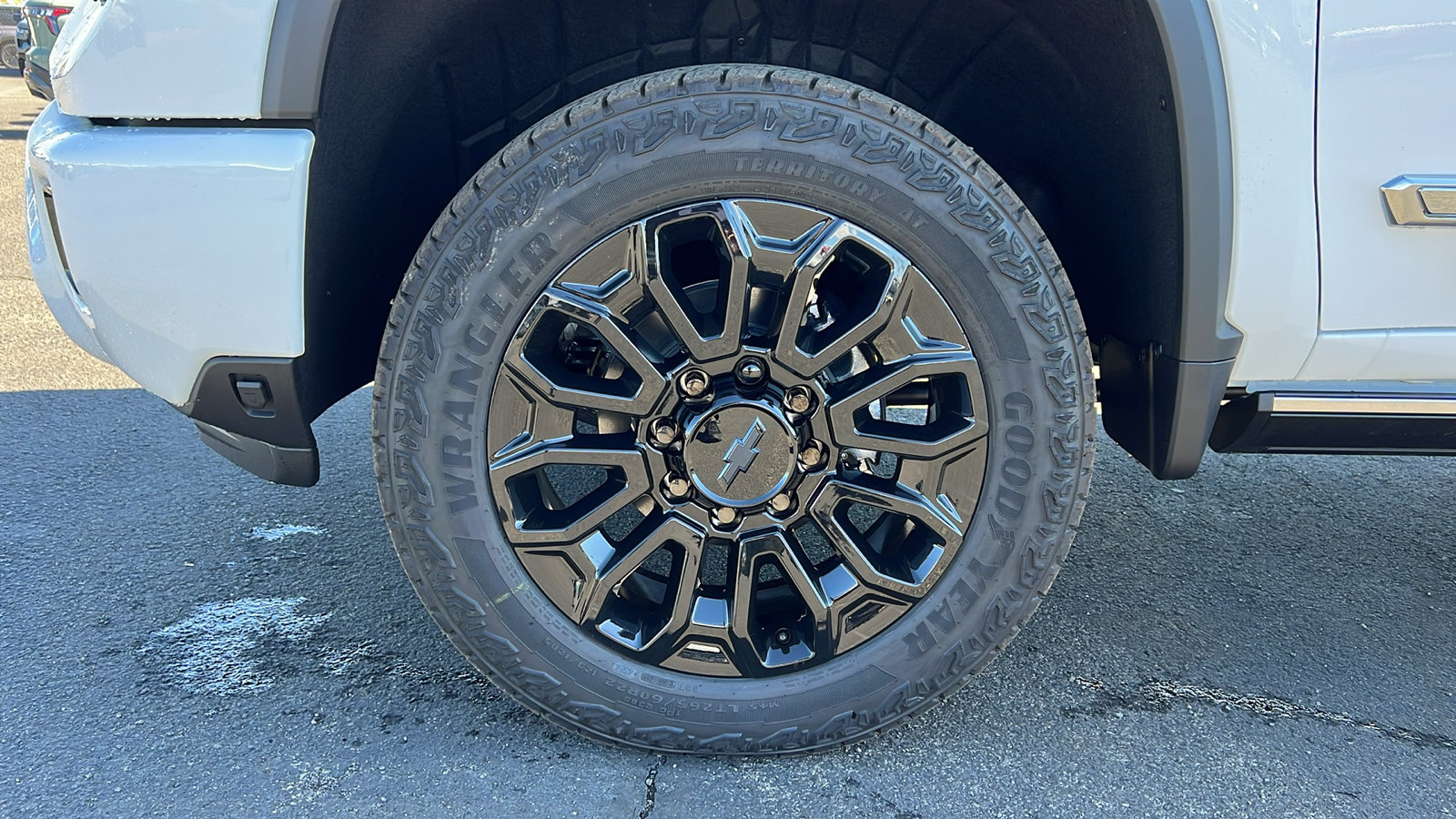 New 2026 Chevrolet Silverado 2500 High Country w/ High Country Premium Package AWD/4WD image 13