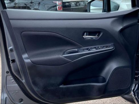 Used 2021 Nissan Versa SV image 21