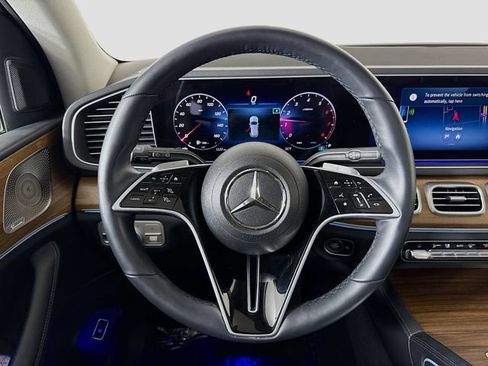Used 2024 Mercedes-Benz GLE 350 4MATIC w/ Winter Package image 11