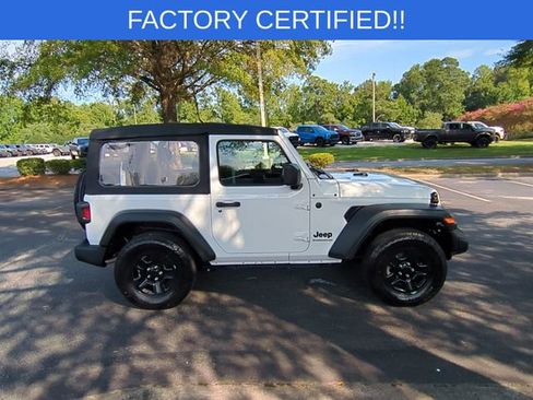 Certified 2025 Jeep Wrangler Sport AWD/4WD image 6