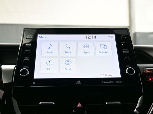 Used 2024 Toyota Camry XLE image 20