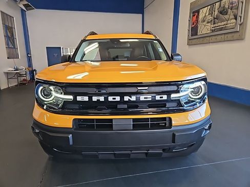 Used 2023 Ford Bronco Sport Outer Banks w/ Tech Package AWD/4WD image 2