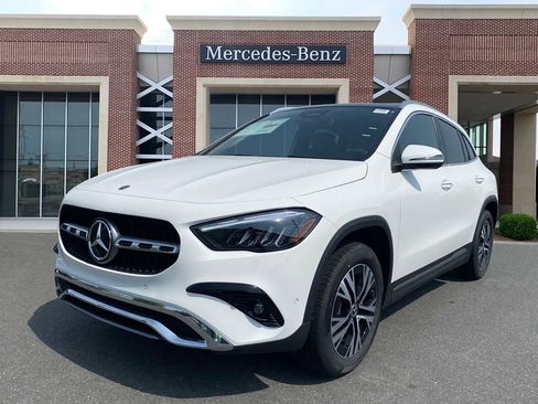 Certified 2025 Mercedes-Benz GLA 250 image 2