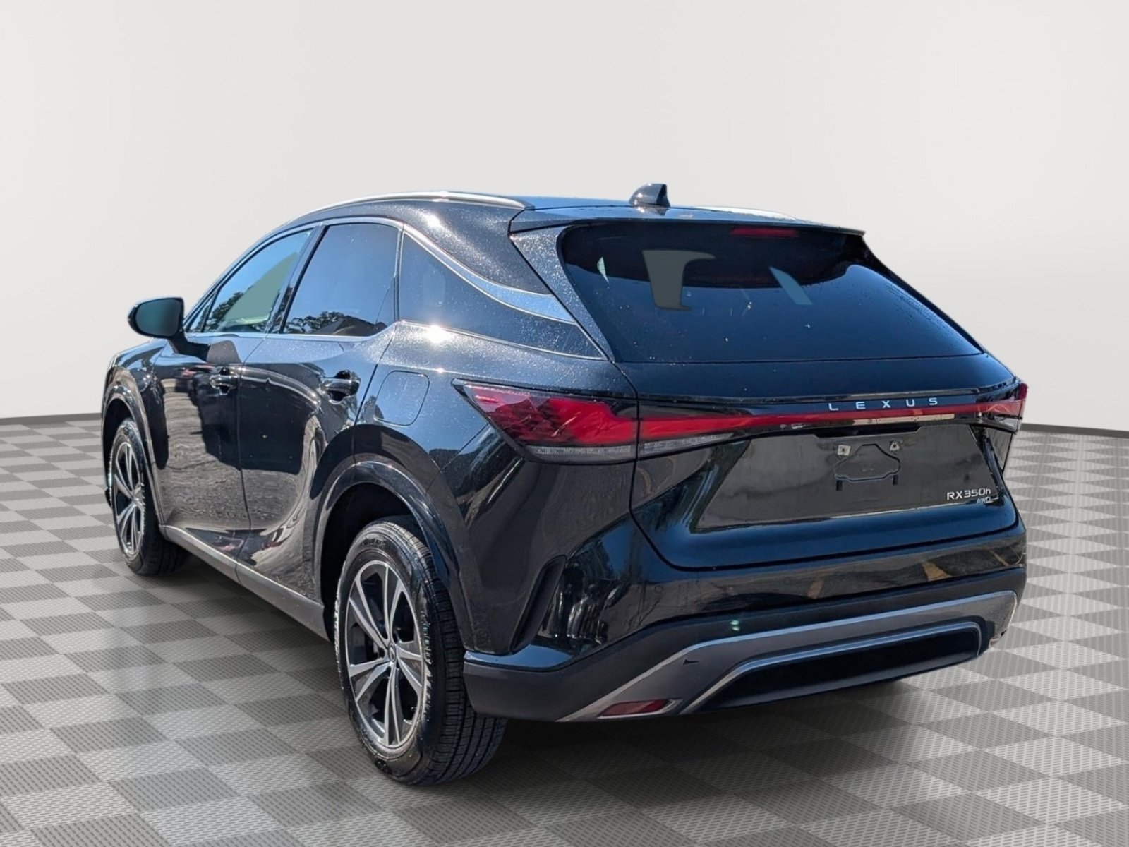 Used 2024 Lexus RX 350h w/ Accessory Package (Z1) AWD/4WD image 3