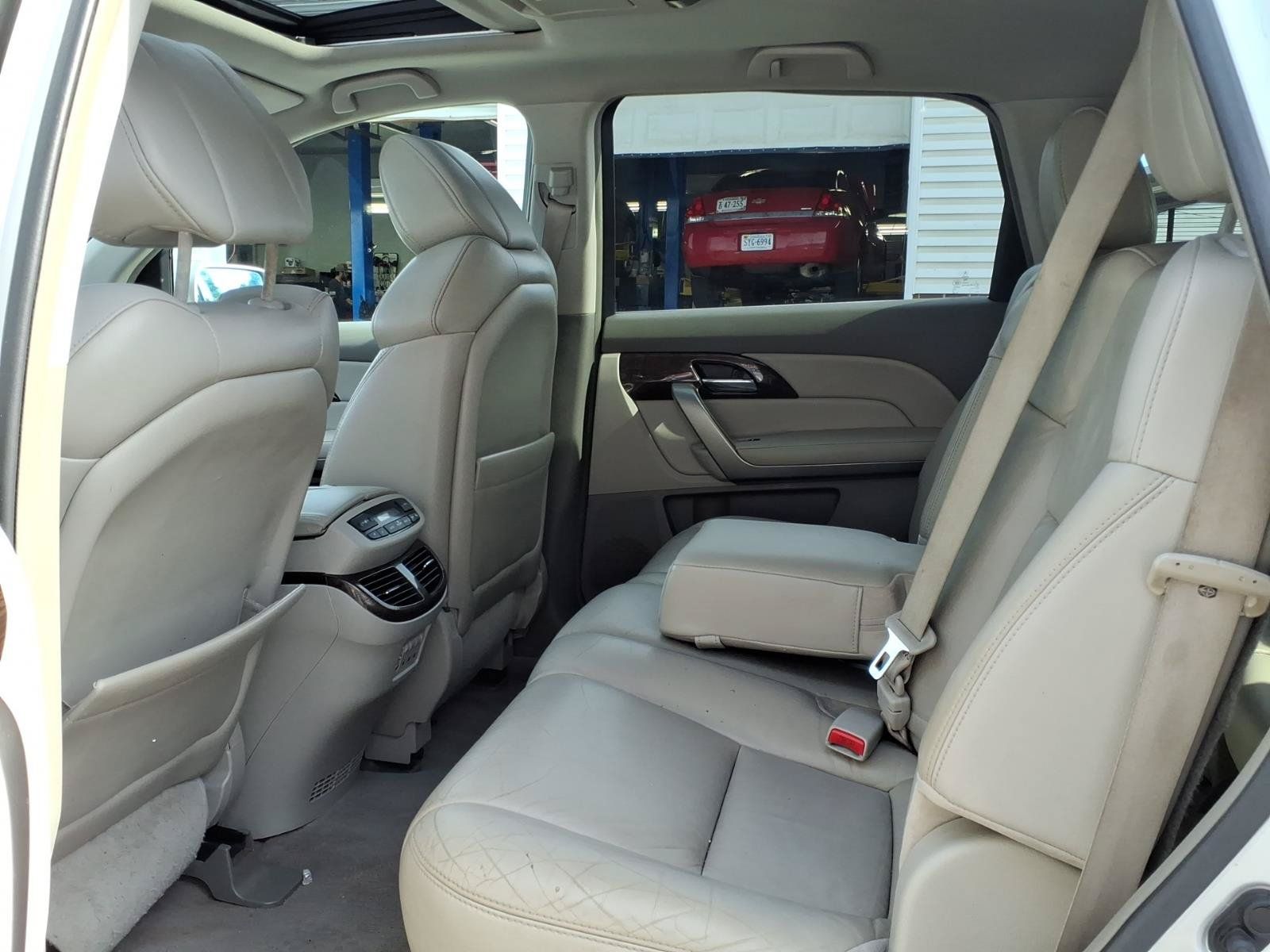 Used 2011 Acura MDX w/ Tech & Entertainment Pkg AWD/4WD image 9